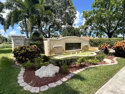 609 Sea Pine Way #D2, Greenacres, FL 33415