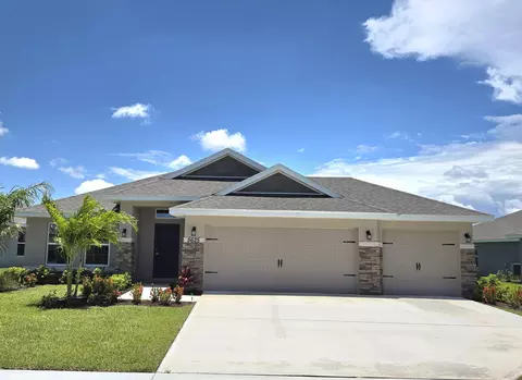 5625 Lugo St, Fort Pierce, FL 34951