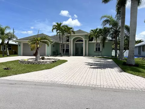 3021 SE Wake Rd, Port Saint Lucie, FL 34984
