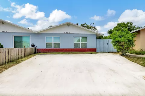 5957 Bahama Ct, West Palm Beach, FL 33407