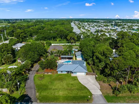 6101 Buchanan Dr, Fort Pierce, FL 34982