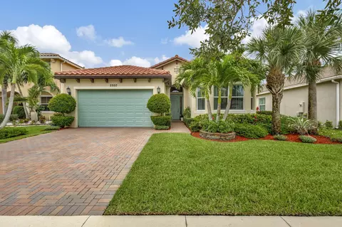 2920 Bellarosa Cir, Royal Palm Beach, FL 33411