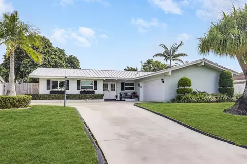3841 Buttercup Cir S, Palm Beach Gardens, FL 33410