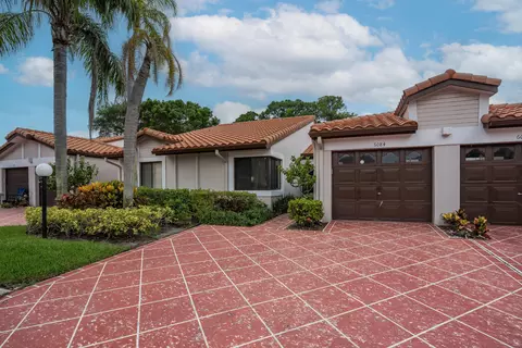 6084 Kings Gate Cir, Delray Beach, FL 33484