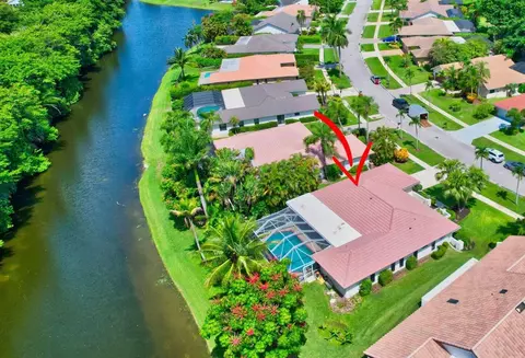 10138 Harbourtown Ct, Boca Raton, FL 33498