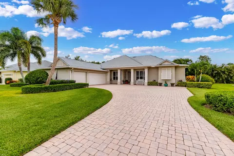 6480 36th Pl, Vero Beach, FL 32966