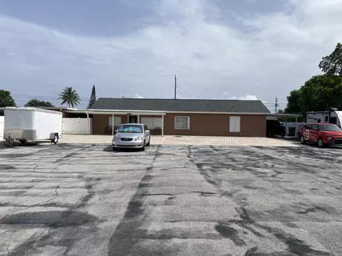 4382 Venus Ave, West Palm Beach, FL 33406