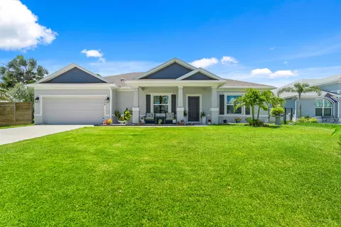 1556 SW Abacus Ave, Port Saint Lucie, FL 34953