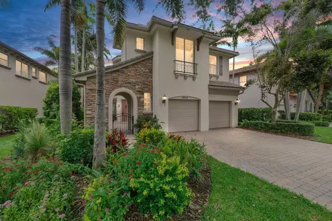 2004 Graden Dr, Palm Beach Gardens, FL 33410