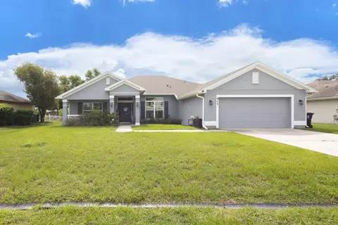411 NW Ravenswood Ln, Port Saint Lucie, FL 34983