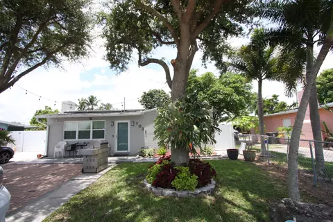 1021 Cherry Rd, West Palm Beach, FL 33409