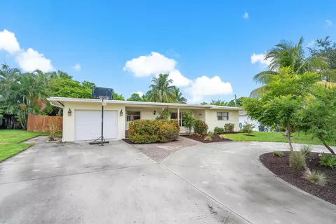 289 NW 11th St, Boca Raton, FL 33432