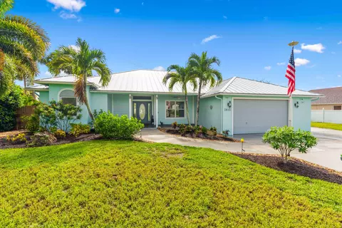 3615 SW Vollmer St, Port Saint Lucie, FL 34953