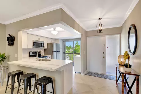 11800 Avenue Of The Pga #11, Palm Beach Gardens, FL 33418