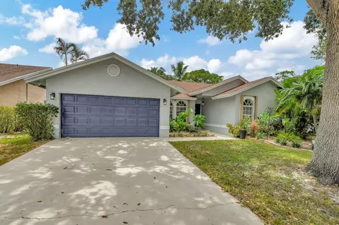 4170 NW 66th Pl, Coconut Creek, FL 33073