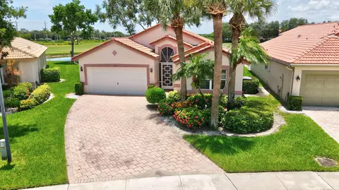 6617 Sun River Rd, Boynton Beach, FL 33437