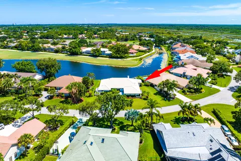 66 Dunbar Rd, Palm Beach Gardens, FL 33418