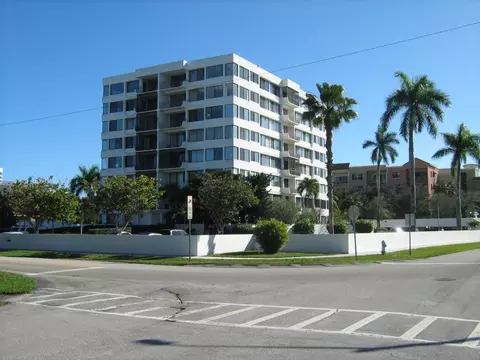 1500 Presidential Way #103, West Palm Beach, FL 33401