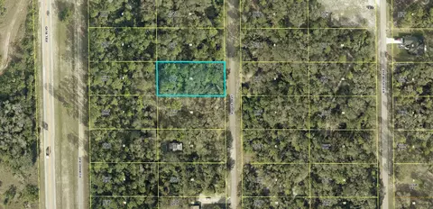 1913 Robert Ave, Lehigh Acres, FL 33972