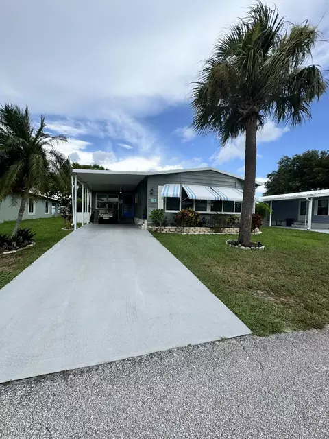 4 Ecuador Ct, Fort Pierce, FL 34951
