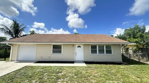 2615 Hypoluxo Rd, Boynton Beach, FL 33426