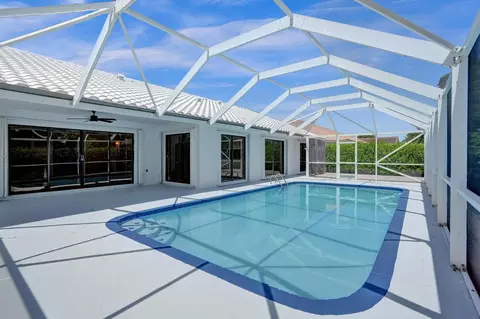 5030 Marina Cir, Boca Raton, FL 33486