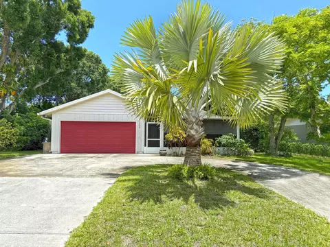 1136 42 Ave, Vero Beach, FL 32960