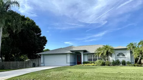 1061 SE Seagrass Ave, Port Saint Lucie, FL 34983