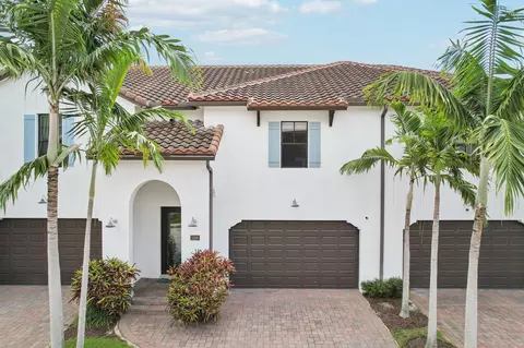 3186 Santa Catalina Pl, Greenacres, FL 33467