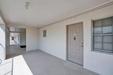 2801 N Palm Aire Dr #405, Pompano Beach, FL 33069