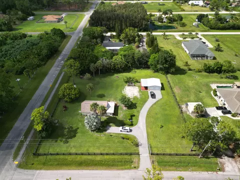 18467 90th St N, The Acreage, FL 33470