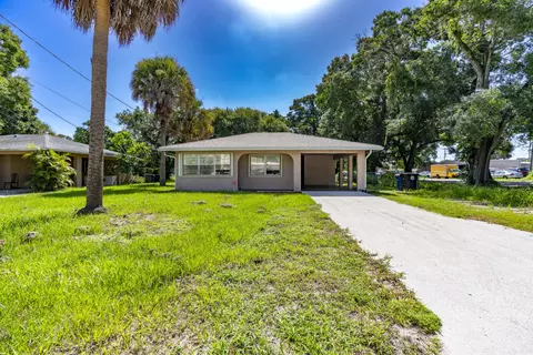 208 N 30th St, Fort Pierce, FL 34947