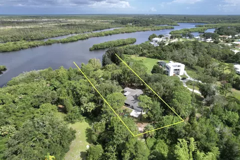 12365 Roseland Rd, Sebastian, FL 32958
