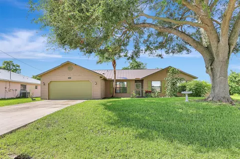 2286 SW Jay Ave, Port Saint Lucie, FL 34953