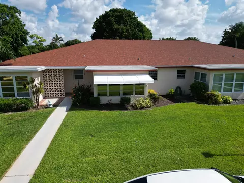 5045 NW 3rd St #B, Delray Beach, FL 33445