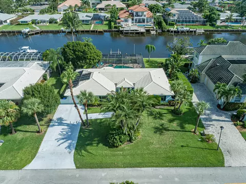 16 Park Ave, Vero Beach, FL 32960