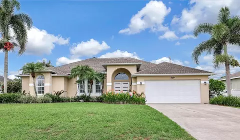 519 SE Nome Dr, Port Saint Lucie, FL 34984