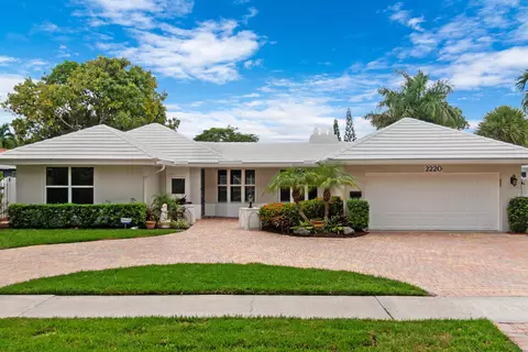 2220 NE 62nd Ct, Fort Lauderdale, FL 33308