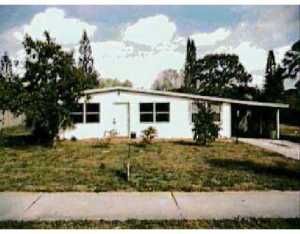 3109 SE Fairmont St, Stuart, FL 34997 photo 1