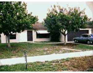 11 Chapel Cir, Jupiter, FL 33469 photo 1