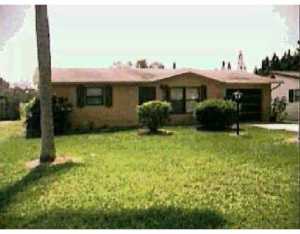3076 SE Mimosa St, Stuart, FL 34997 photo 1