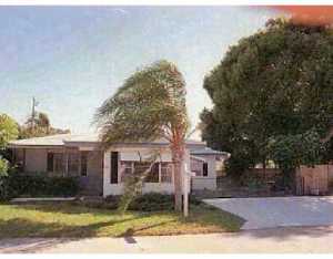 237 E 25th St, Riviera Beach, FL 33404 photo 1