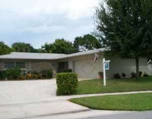 30 SW Ridgewood Cir, Jupiter, FL 33469 photo 1
