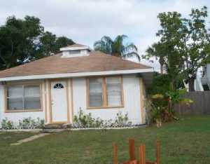 825 SE 15th, Stuart, FL 34994 photo 1