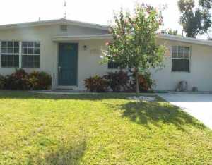 3220 SE Amherst St, Stuart, FL 34997 photo 1