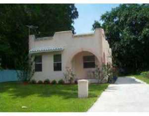 3004 SE Jefferson St, Stuart, FL 34997 photo 1