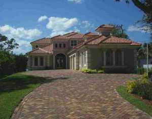 318 W Riverside Dr, Jupiter, FL 33469 photo 1
