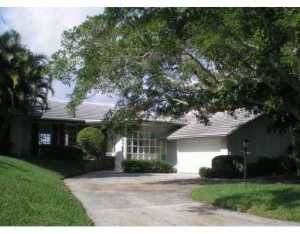215 River Dr, Tequesta, FL 33469 photo 1