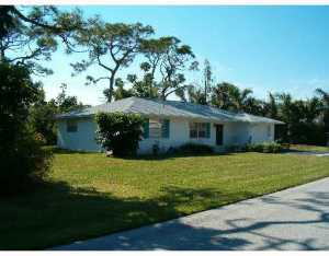 440 Beacon St, Tequesta, FL 33469 photo 1