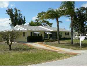1015 Stillwater Dr, Jupiter, FL 33458 photo 1